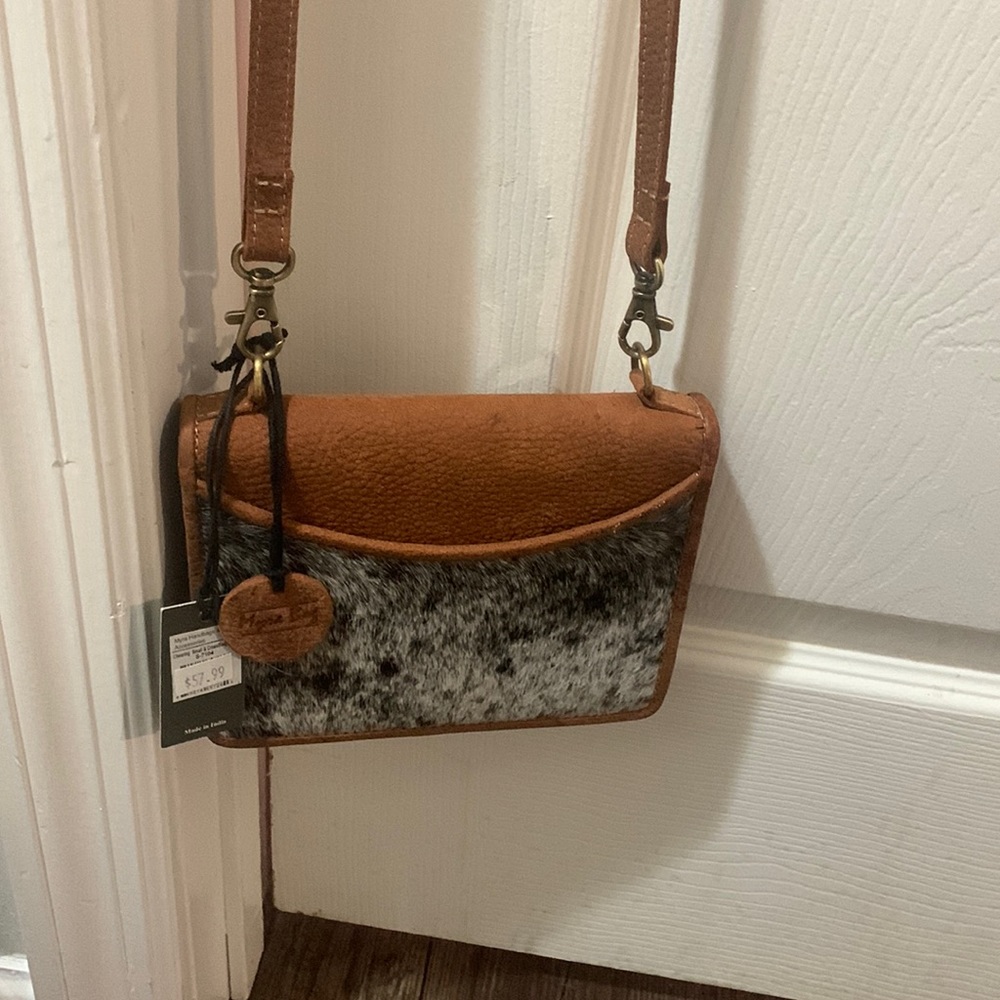 Myra handbags & accessories purse   Brand new